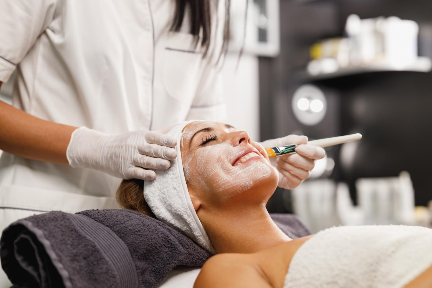 Skin Treatments / Facials